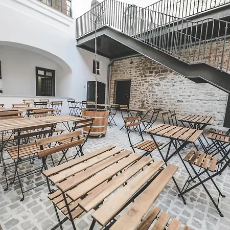 Ruttner Haz * Veszprém