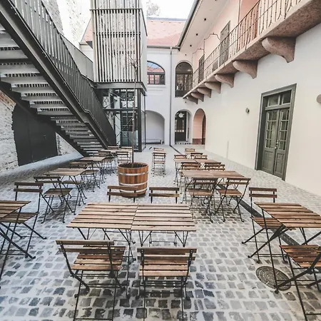 Ruttner Haz Vandrarhem Veszprém