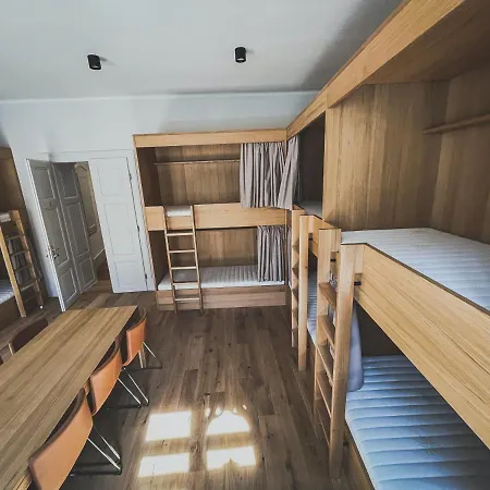 Ruttner Haz Hostel