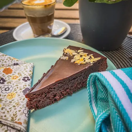 Vandrarhem Ruttner Haz *