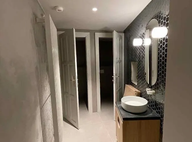 Ruttner Haz אכסניה