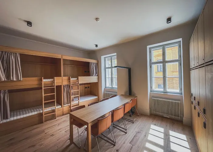 Vandrarhem Ruttner Haz Veszprém